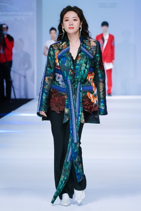 約會(huì)天才媽媽——她愛(ài)非遺藝術(shù)展