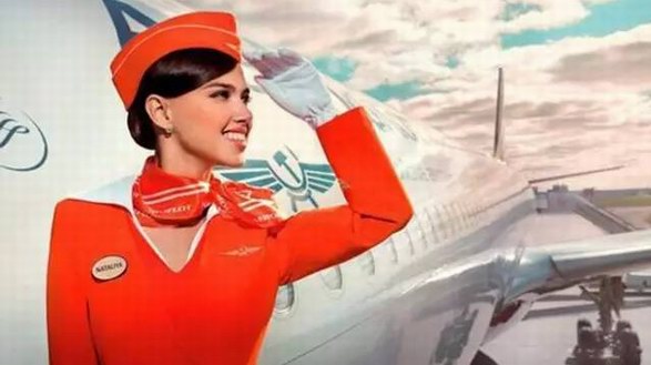 私人飛機上的空姐都需要做什么?這才是富豪買私人飛機的秘密！