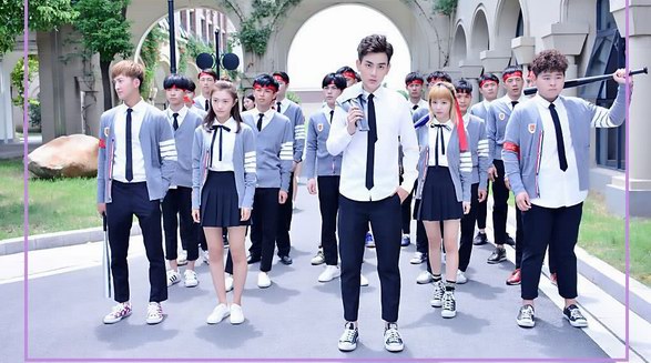 從前嫌棄的校服褲，現(xiàn)在卻成了火遍大江南北爆款？原來(lái)是你不會(huì)搭