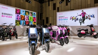 愛瑪隆重發(fā)布豪華鋰電車創(chuàng)新品類，開啟豪鋰新時(shí)代