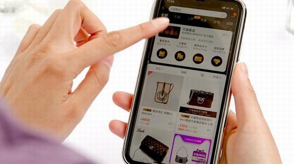 全球奢侈品品牌加速擁抱天貓，過去一年每周一個(gè)品牌入駐