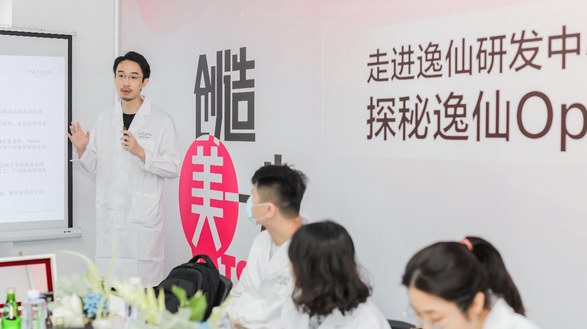 完美日記爆款的幕后推手，竟然是它……