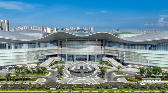 第五屆中免海南離島免稅年終盛典點(diǎn)燃冬季消費(fèi)熱情，釋放免稅消費(fèi)活力