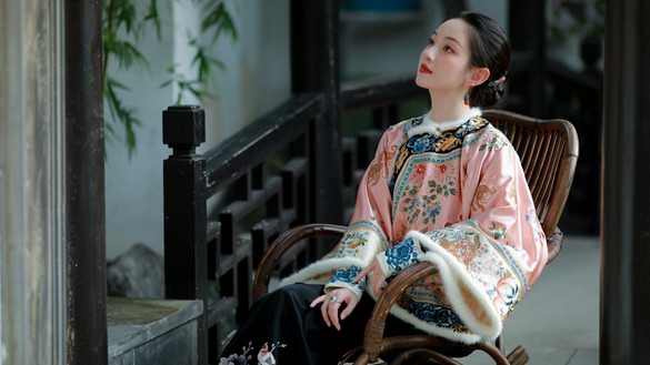 一城風(fēng)絮,織就中華服飾的傳承與創(chuàng)新華章