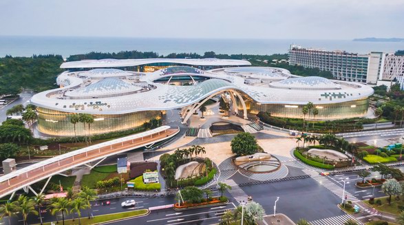 封關(guān)倒計(jì)時(shí)！中免集團(tuán)十余年深耕樹(shù)立海南離島免稅消費(fèi)新標(biāo)桿