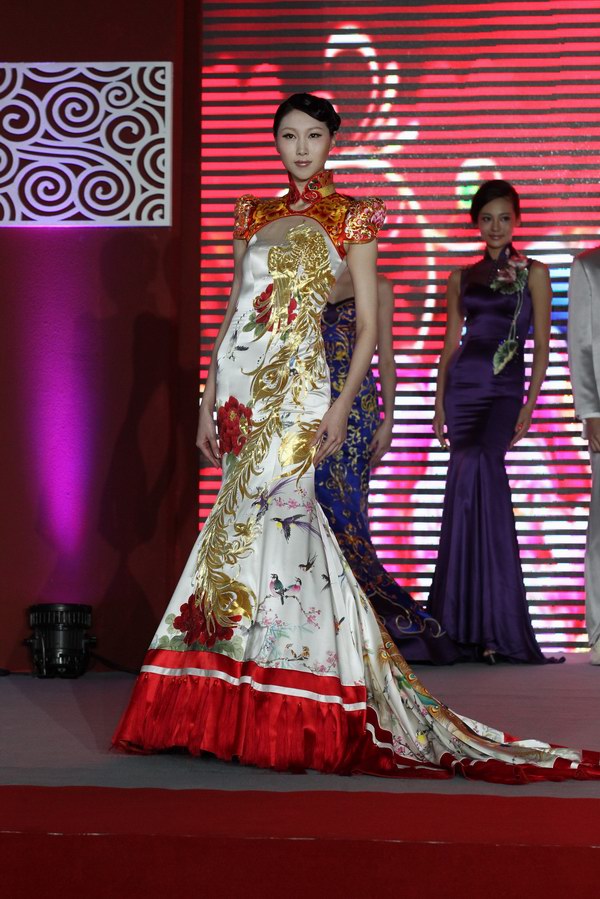E&bull;TIGER&ldquo;璀璨中華 華服之魅&rdquo;的高級(jí)定制華服展